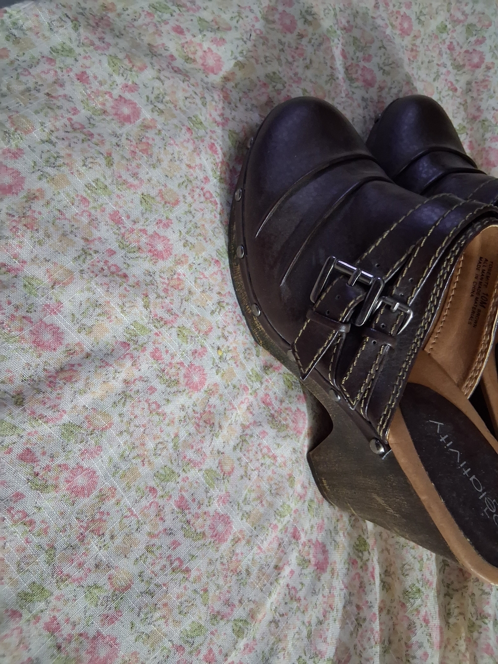 Relativity Women's Dark Brown Buckle Clog Mules - Picture 3 of 3
